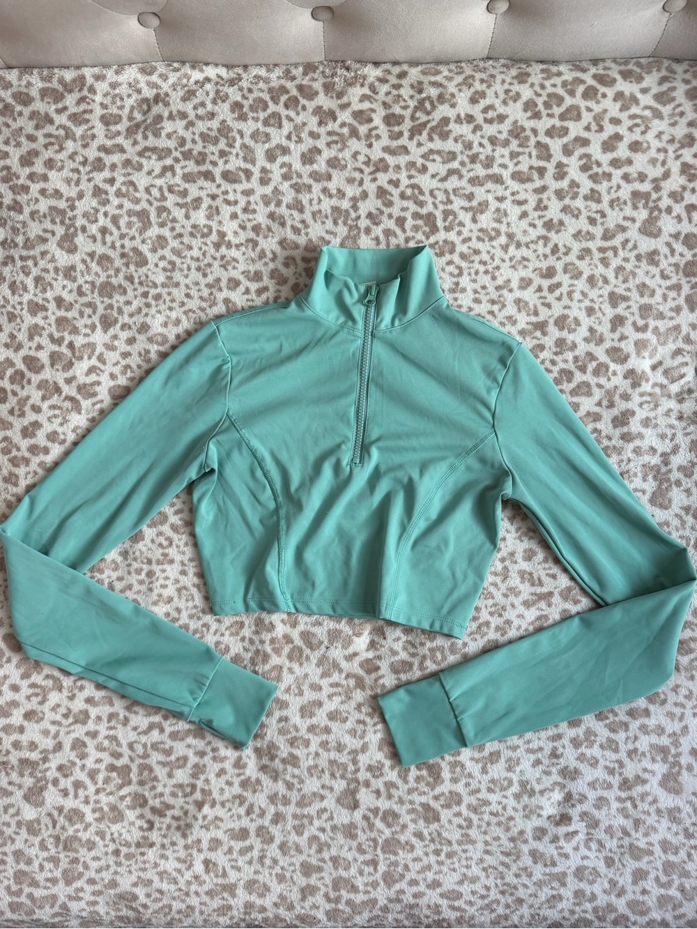 Forever 21 Active Half-Zip Cropped Pullover Top